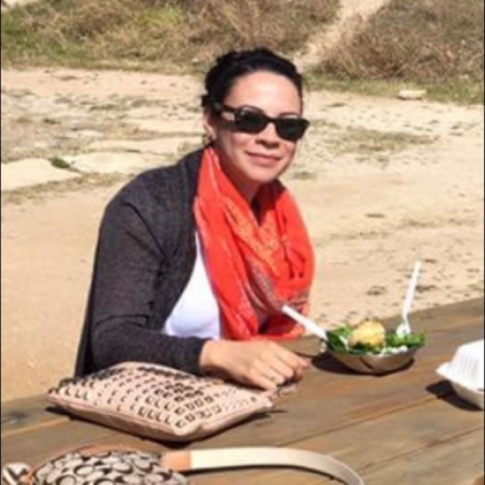 Meet your Posher, Daniela